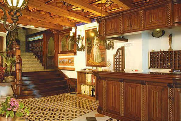 Hotel Julia Аранда-де-Дуэро Экстерьер фото